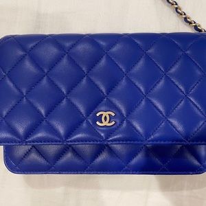 Chanel Wallet on Chain 💛